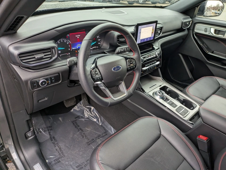 2024 Ford Explorer 6th Gen - Image 15 of 21