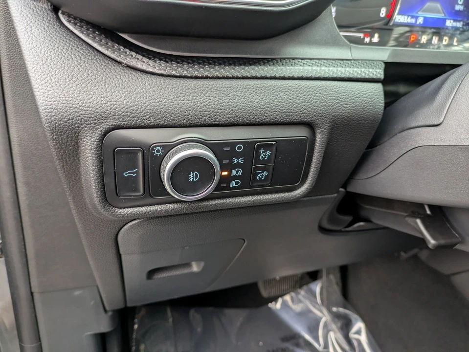 2024 Ford Explorer 6th Gen - Image 18 of 21