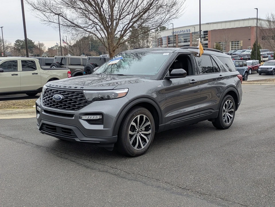 2024 Ford Explorer 6th Gen - Image 8 of 21