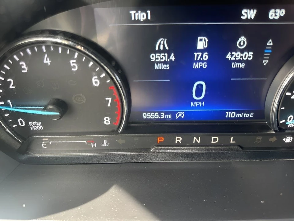 2024 Ford Explorer 6th Gen - Image 24 of 31