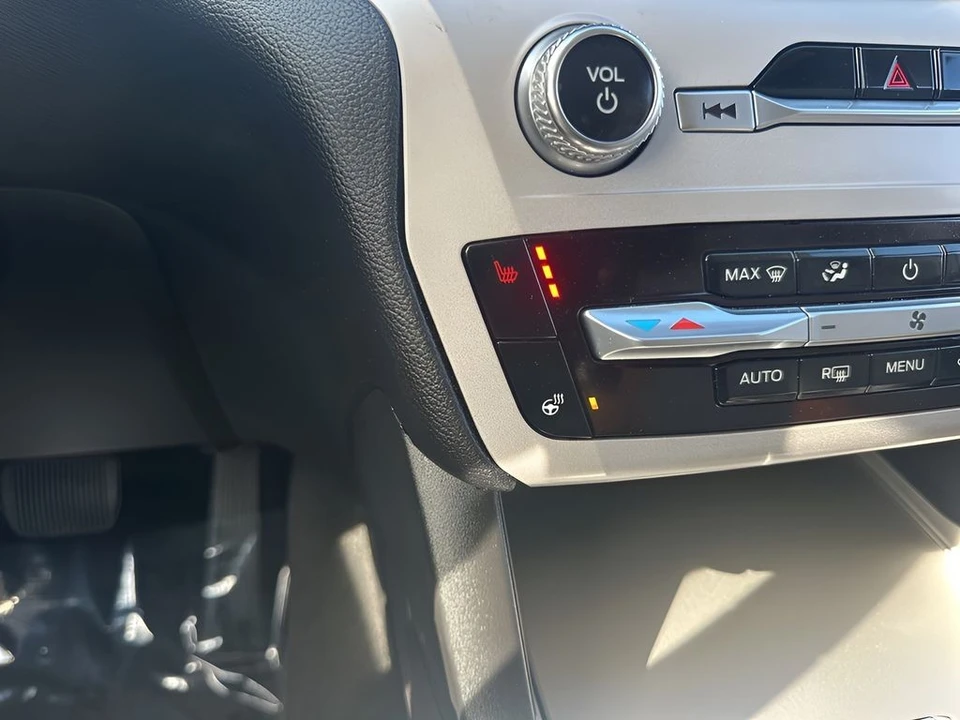 2024 Ford Explorer 6th Gen - Image 21 of 21