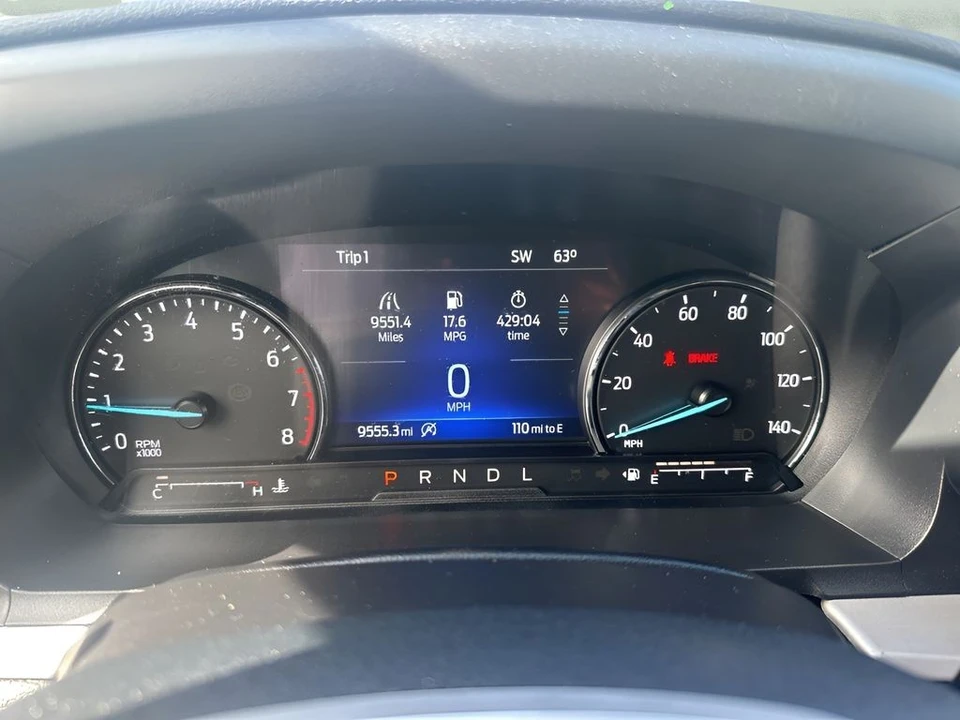 2024 Ford Explorer 6th Gen - Image 23 of 31