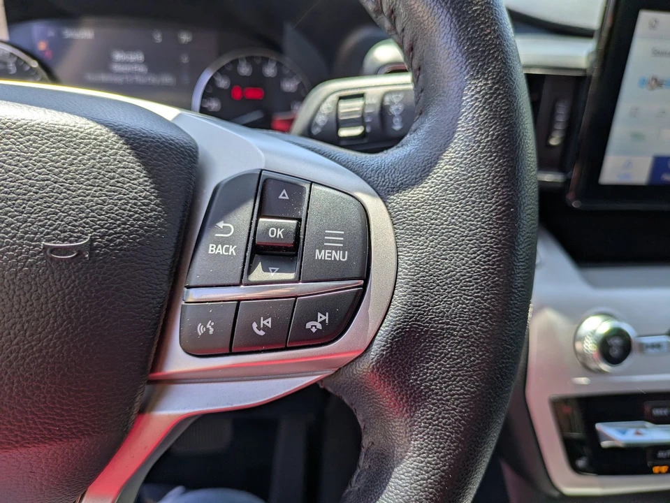 2024 Ford Explorer 6th Gen - Image 19 of 21