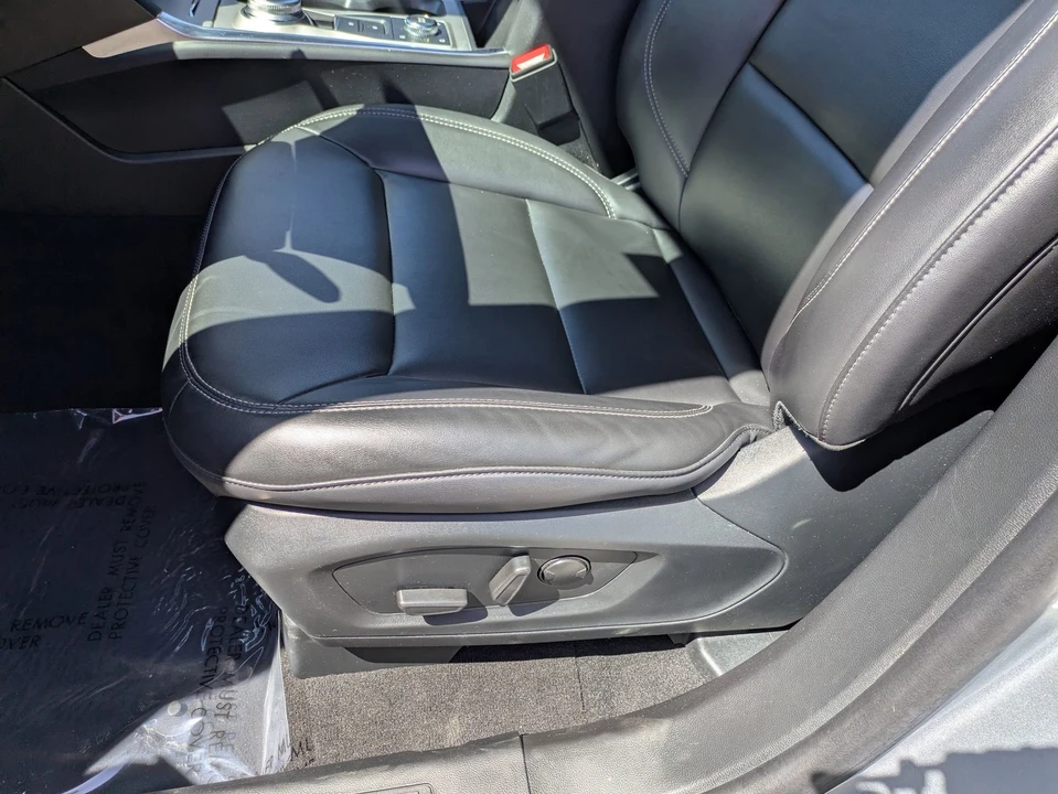 2024 Ford Explorer 6th Gen - Image 13 of 21