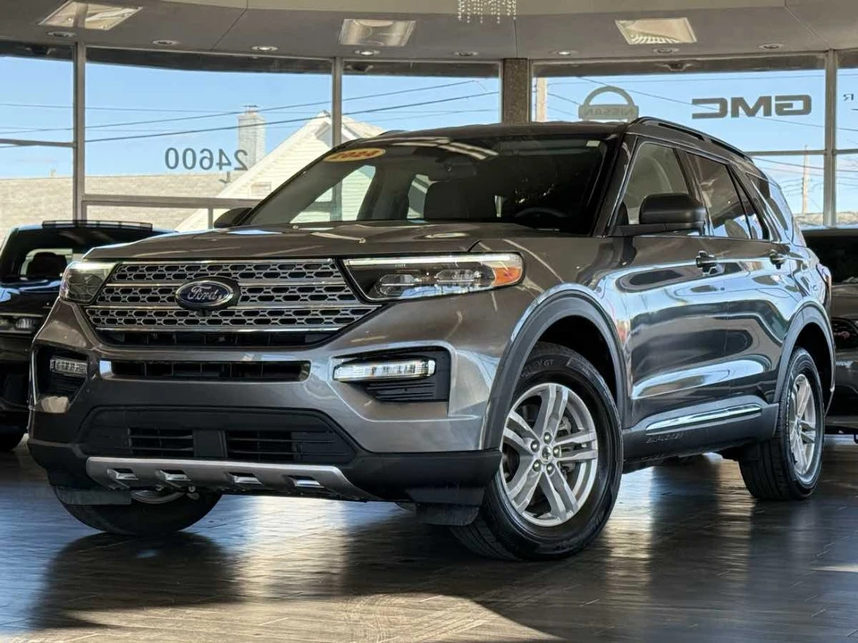 2024 Ford Explorer 6th Gen - Image 4 of 31