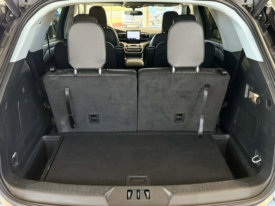 2024 Ford Explorer 6th Gen - Image 25 of 31