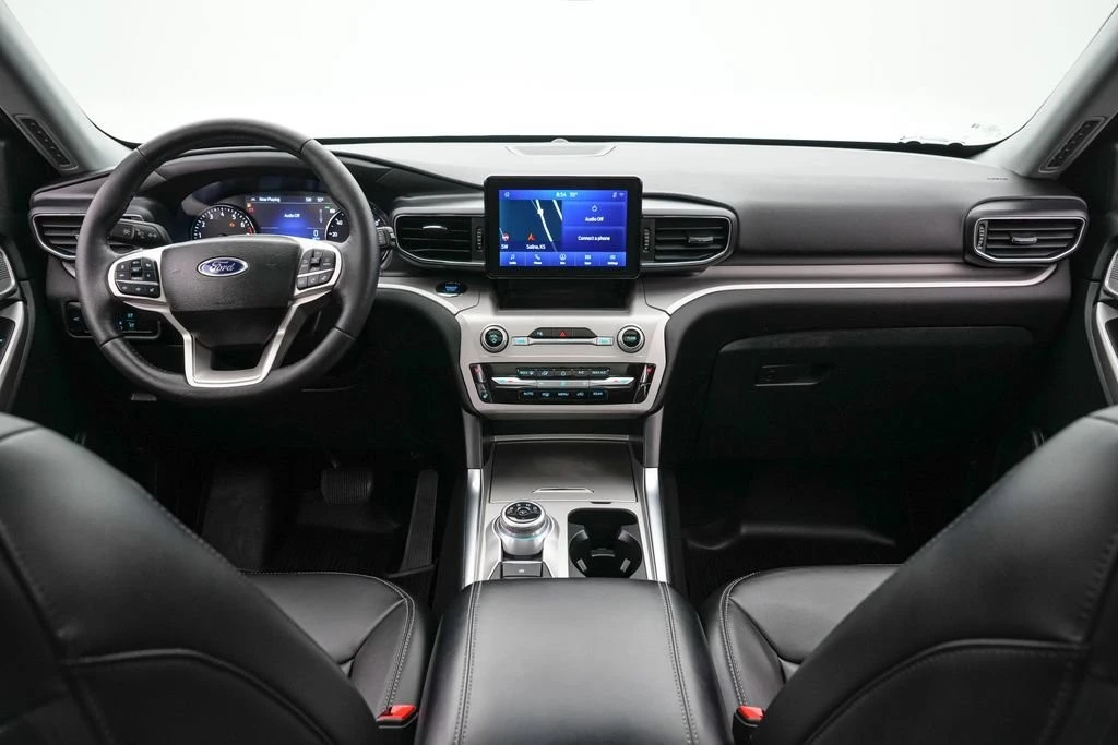 2024 Ford Explorer 6th Gen - Image 15 of 21