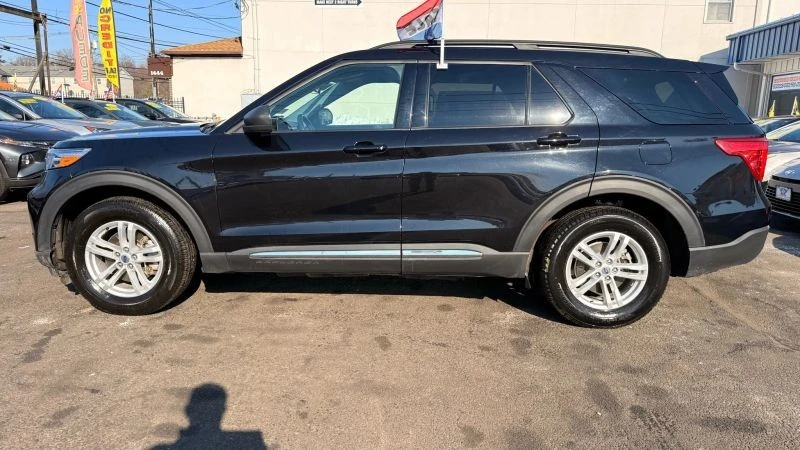 2024 Ford Explorer 6th Gen - Image 10 of 12