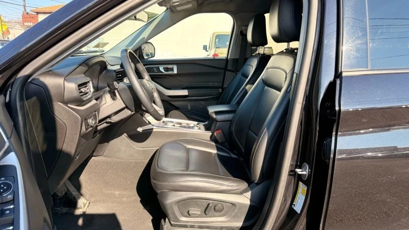 2024 Ford Explorer 6th Gen - Image 12 of 12