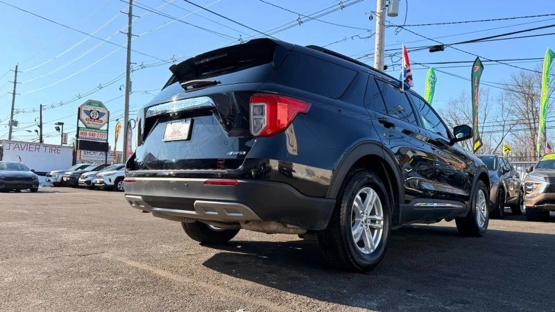 2024 Ford Explorer 6th Gen - Image 9 of 12