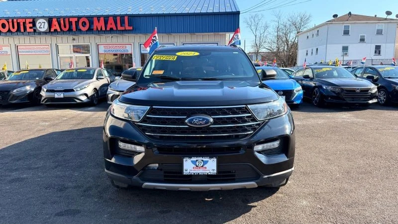 2024 Ford Explorer 6th Gen - Image 3 of 12