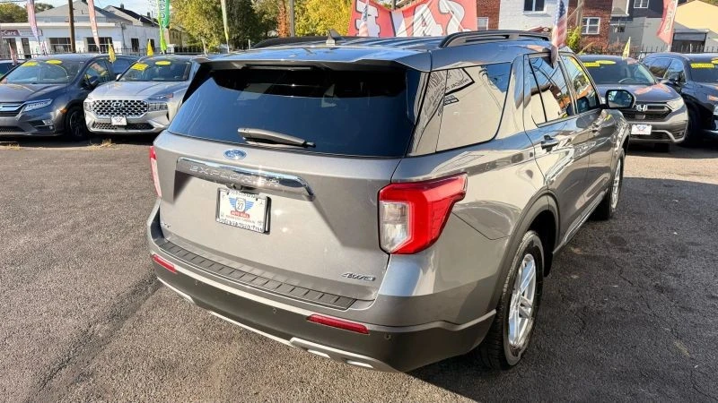 2024 Ford Explorer 6th Gen - Image 7 of 12