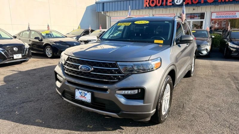 2024 Ford Explorer 6th Gen - Image 4 of 12