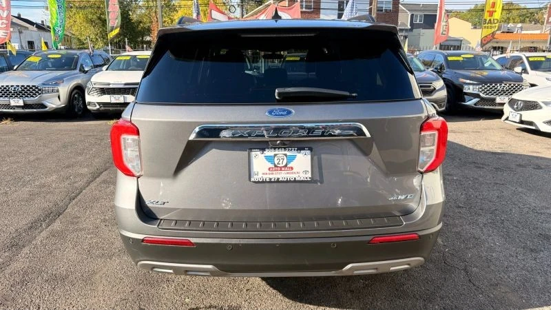 2024 Ford Explorer 6th Gen - Image 6 of 12