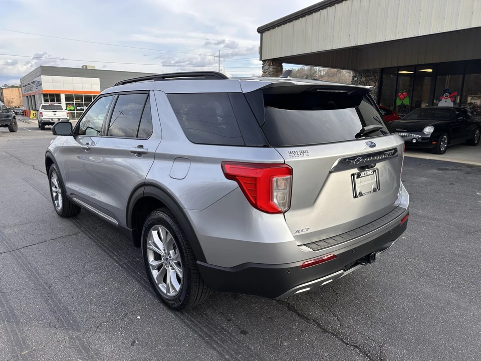 2024 Ford Explorer 6th Gen - Image 8 of 12