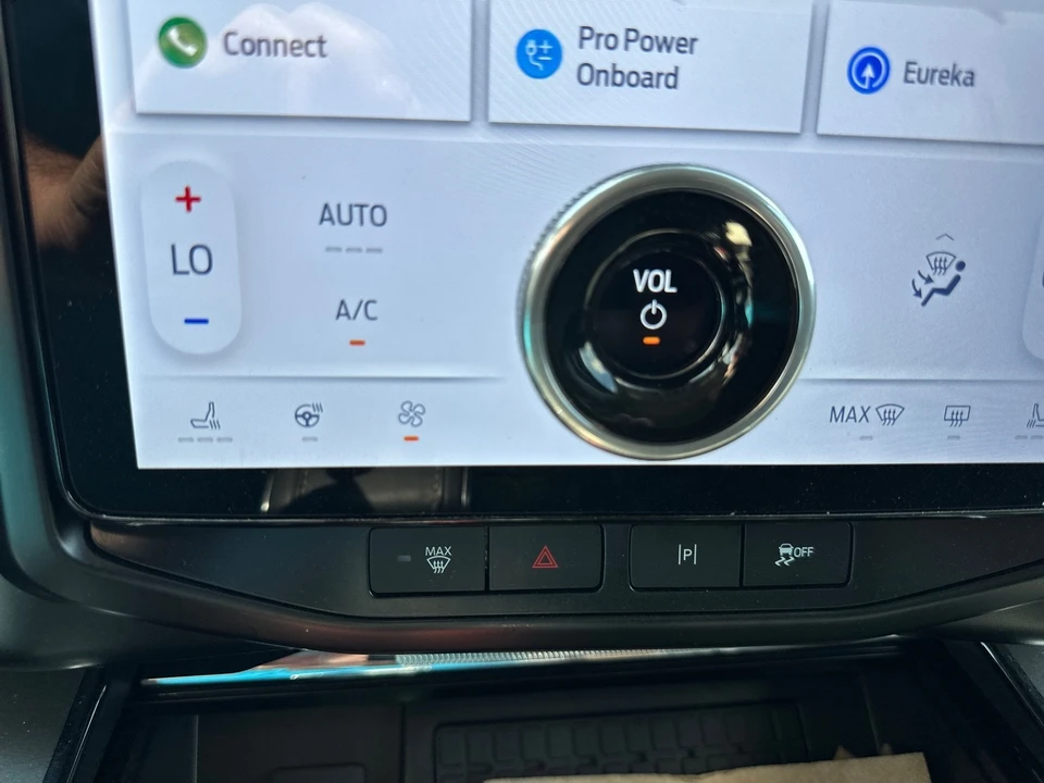 2024 Ford - Image 25 of 28