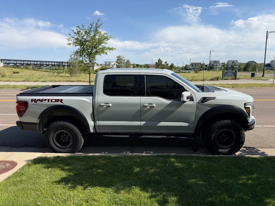 2024 Ford F-150 Raptor 14th Gen - Image 9 of 18