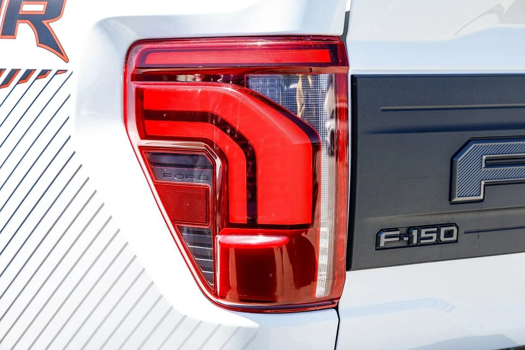 2024 Ford F-150 Raptor 14th Gen - Image 8 of 31