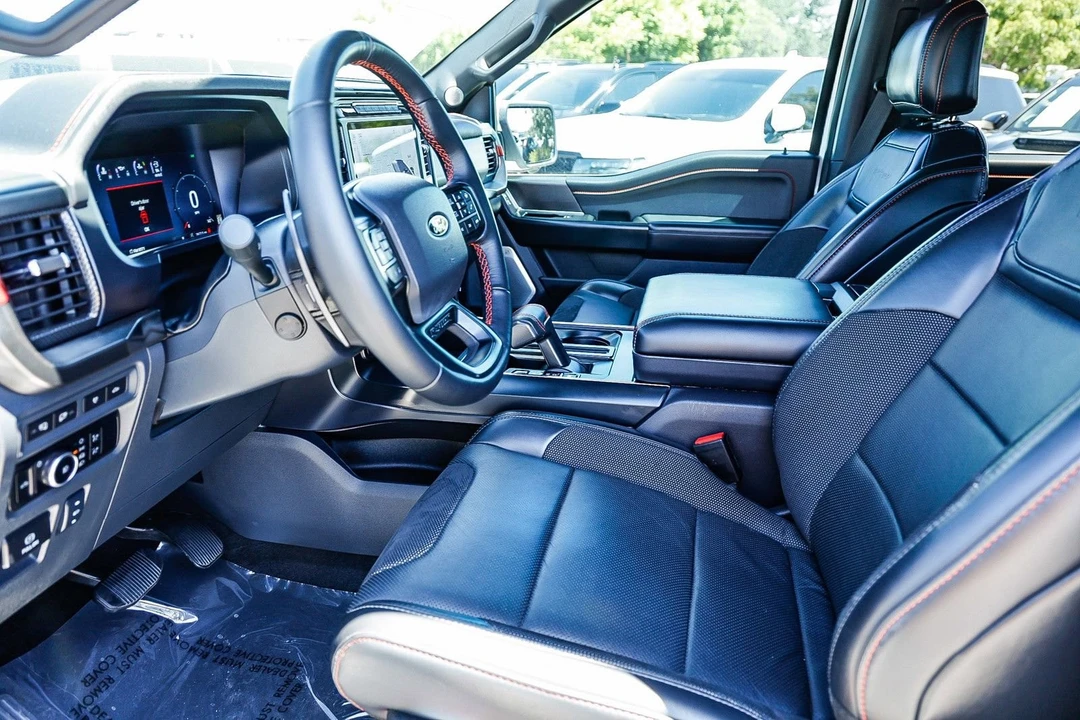 2024 Ford F-150 Raptor 14th Gen - Image 19 of 31