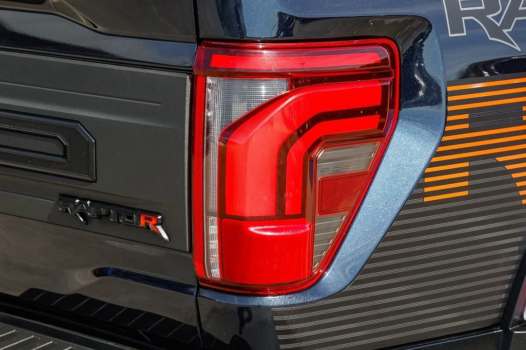 2024 Ford F-150 Raptor 14th Gen - Image 8 of 31