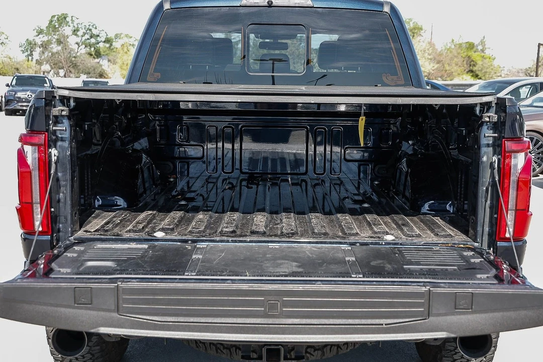 2024 Ford F-150 Raptor 14th Gen - Image 26 of 31
