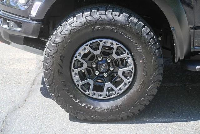 2024 Ford F-150 Raptor 14th Gen - Image 9 of 31