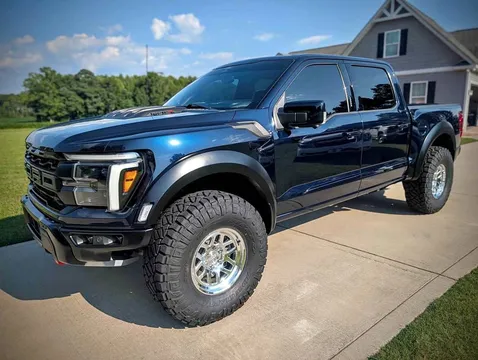 2024 Ford F-150 Raptor Pickup 4D 5 1/2 ft