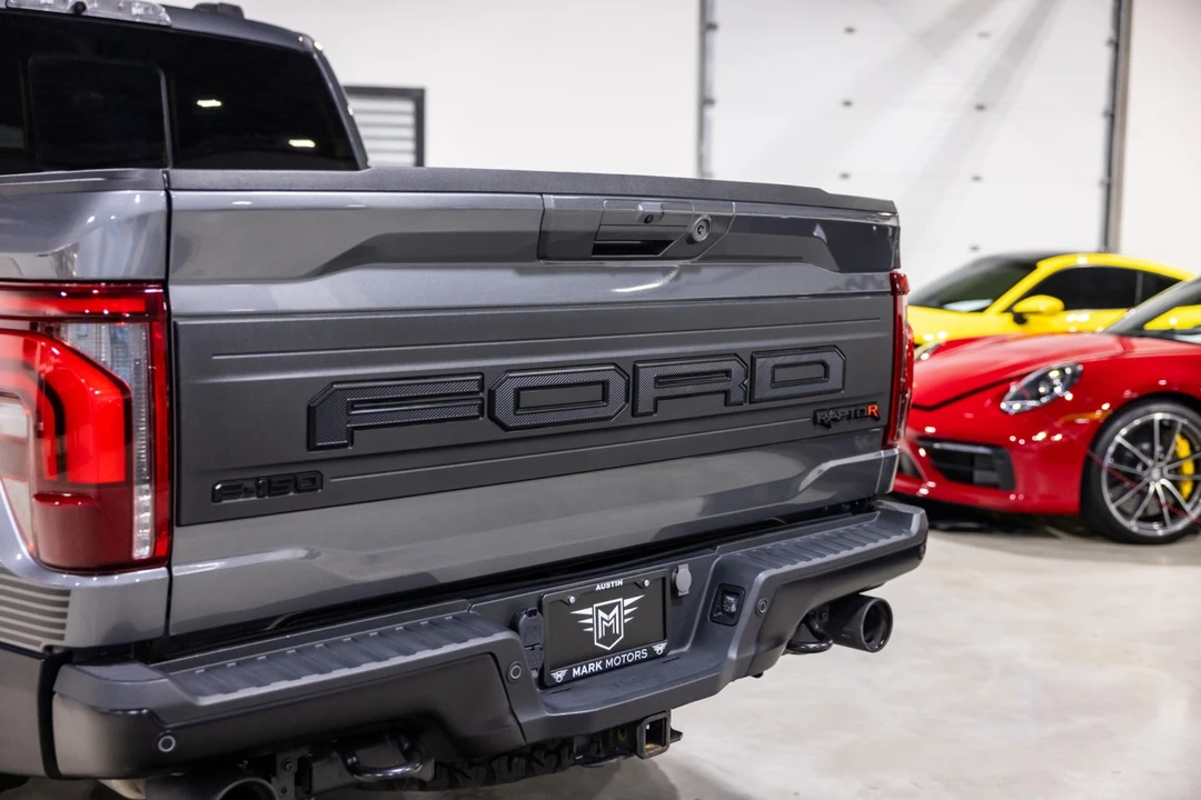2024 Ford F-150 Raptor 14th Gen - Image 15 of 31
