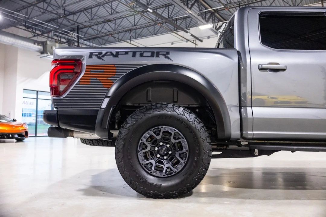 2024 Ford F-150 Raptor 14th Gen - Image 25 of 31