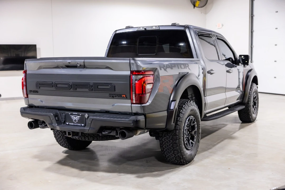 2024 Ford F-150 Raptor 14th Gen - Image 9 of 31
