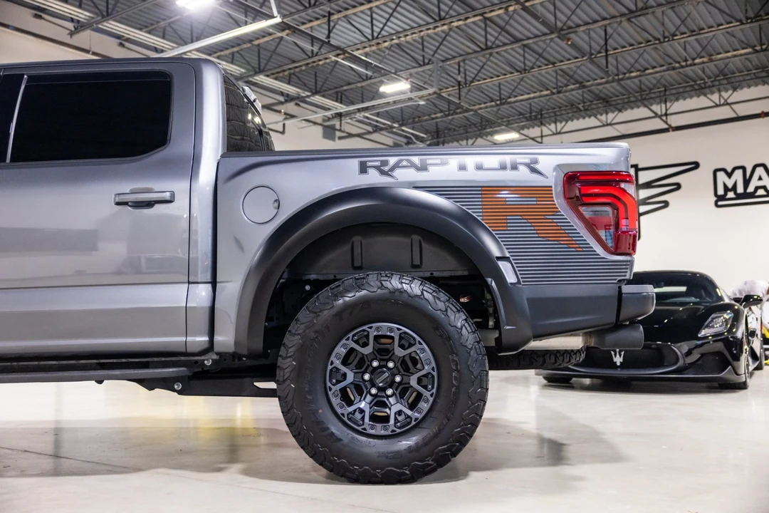 2024 Ford F-150 Raptor 14th Gen - Image 16 of 31