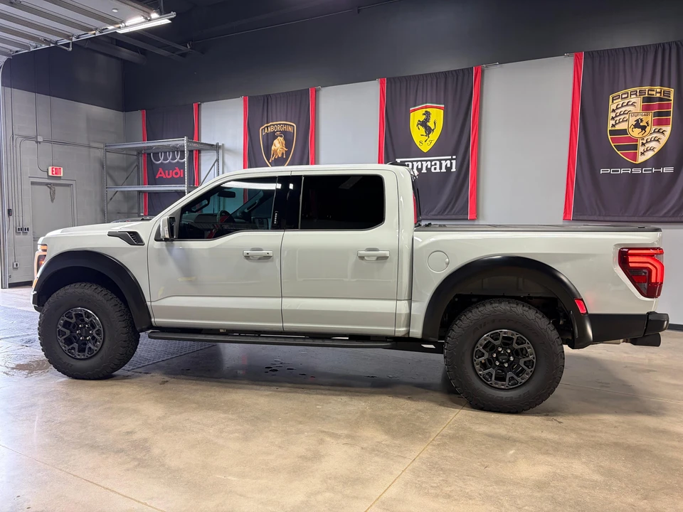 2024 Ford F-150 Raptor 14th Gen - Image 9 of 31
