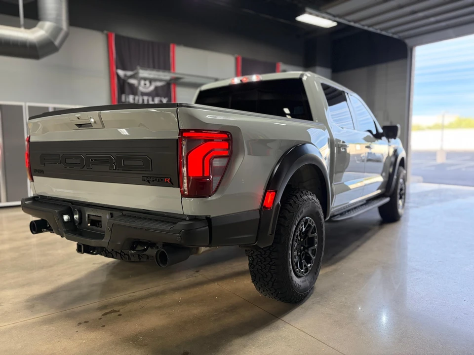 2024 Ford F-150 Raptor 14th Gen - Image 13 of 31