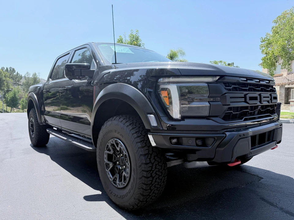 2024 Ford F-150 Raptor 14th Gen - Image 14 of 31