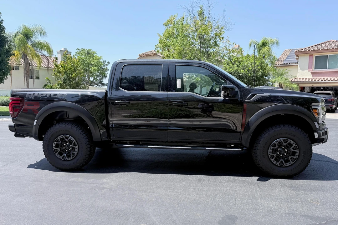 2024 Ford F-150 Raptor 14th Gen - Image 3 of 31
