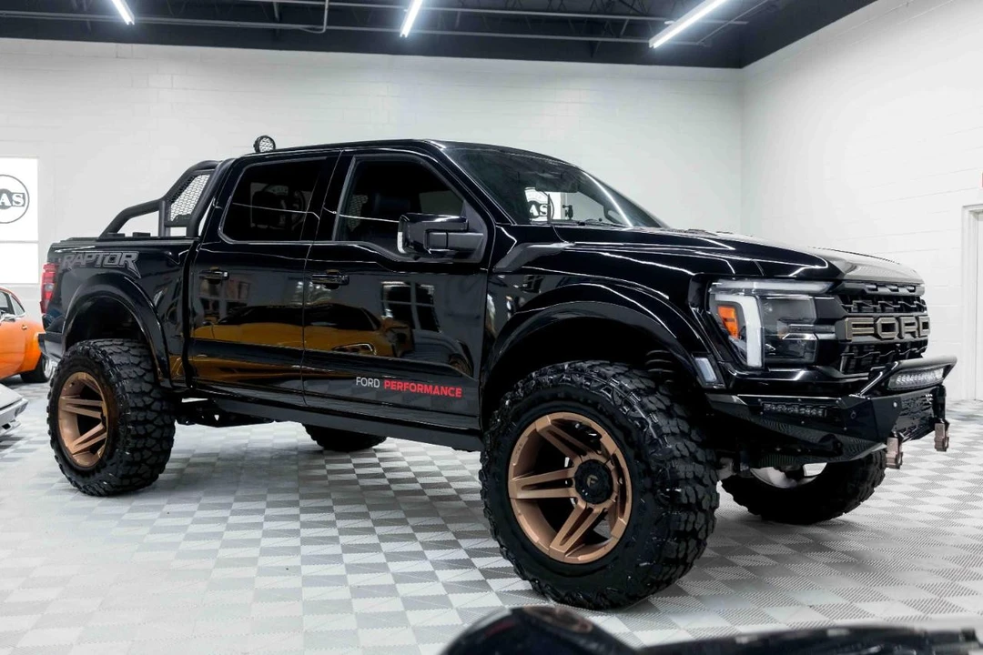 2024 Ford F-150 Raptor 14th Gen - Image 5 of 31