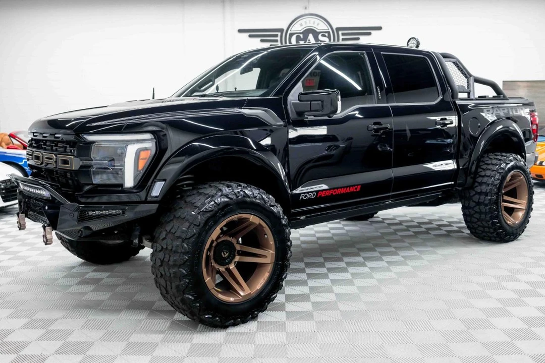2024 Ford F-150 Raptor 14th Gen - Image 3 of 31