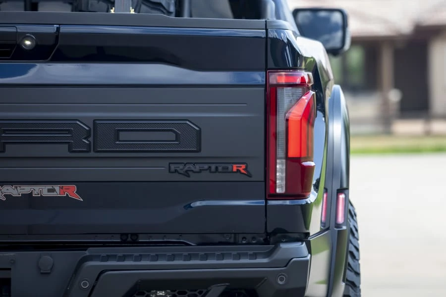 2024 Ford F-150 Raptor 14th Gen - Image 7 of 31