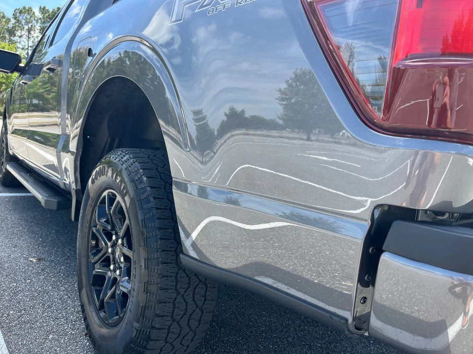 2024 Cadillac Escalade 4th Gen - Image 9 of 21
