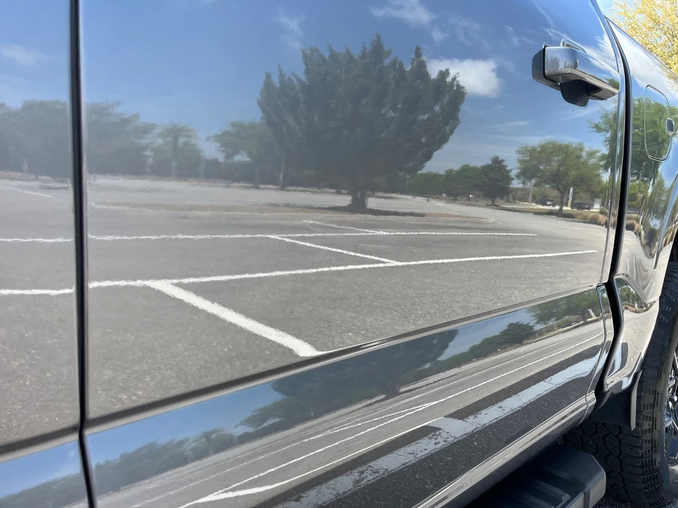 2024 Cadillac Escalade 4th Gen - Image 8 of 21