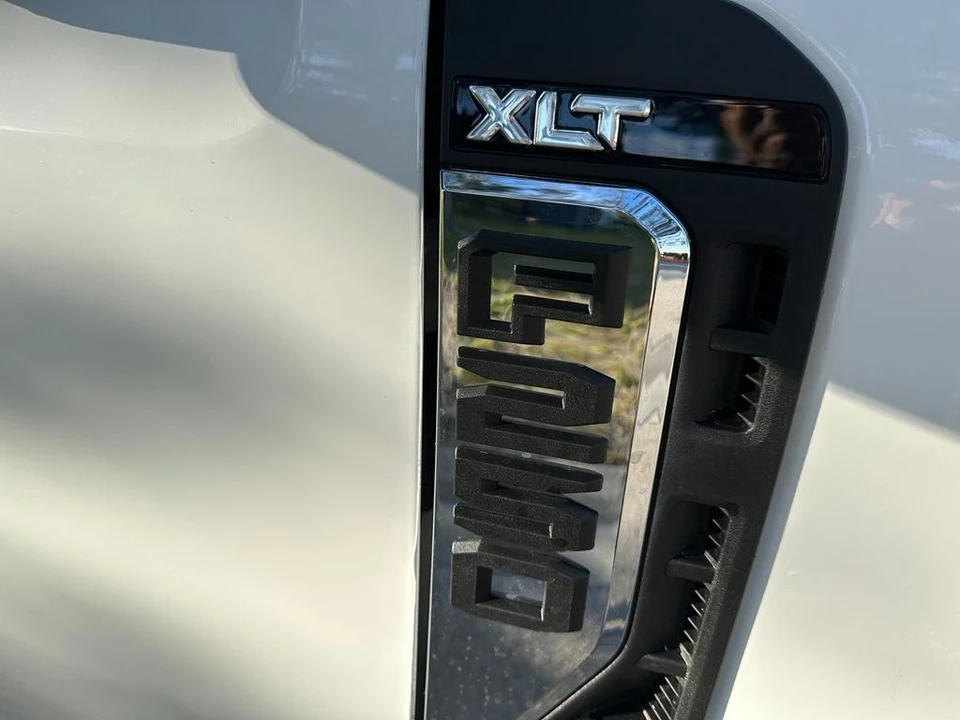 2024 Ford Super Duty 5th Gen - Image 13 of 18
