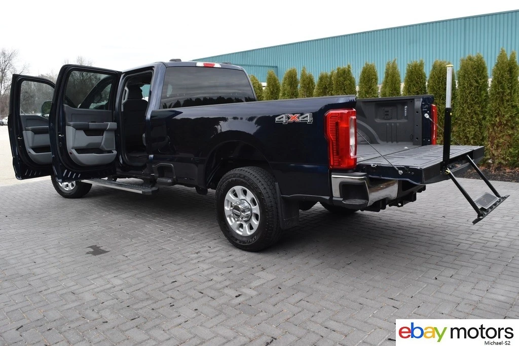 2024 Ford Super Duty 5th Gen - Image 19 of 24