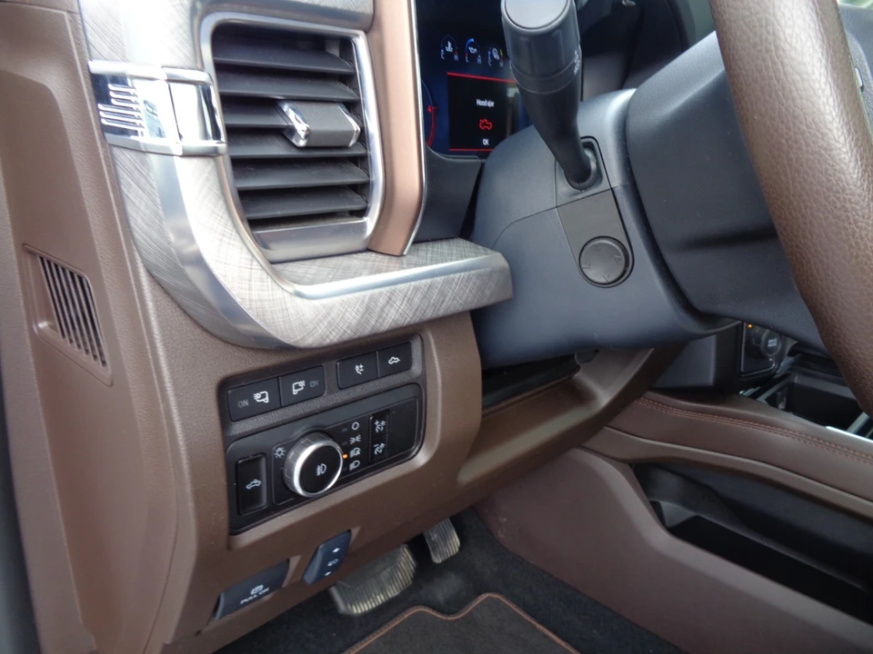 2024 Ford Super Duty 5th Gen - Image 14 of 21