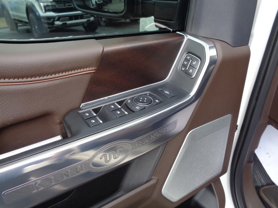 2024 Ford Super Duty 5th Gen - Image 13 of 21