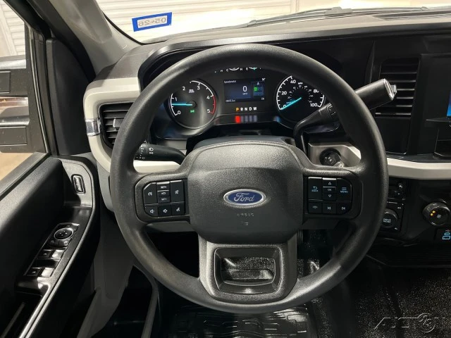 2024 Ford Super Duty 5th Gen - Image 17 of 21
