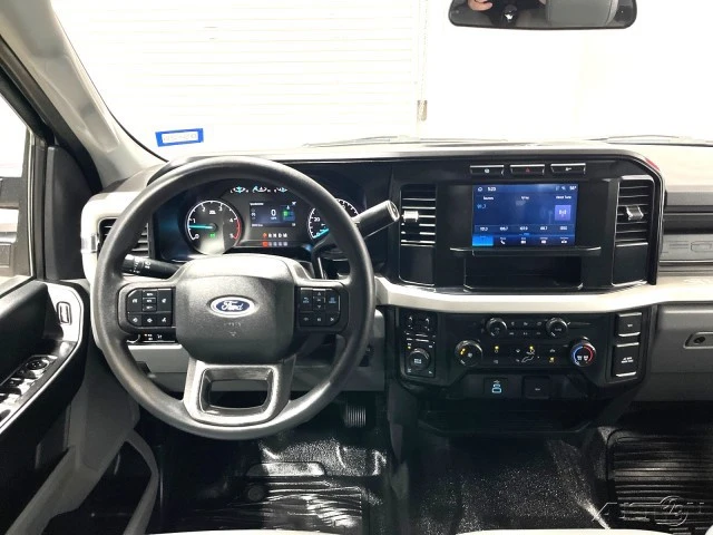 2024 Ford Super Duty 5th Gen - Image 15 of 21