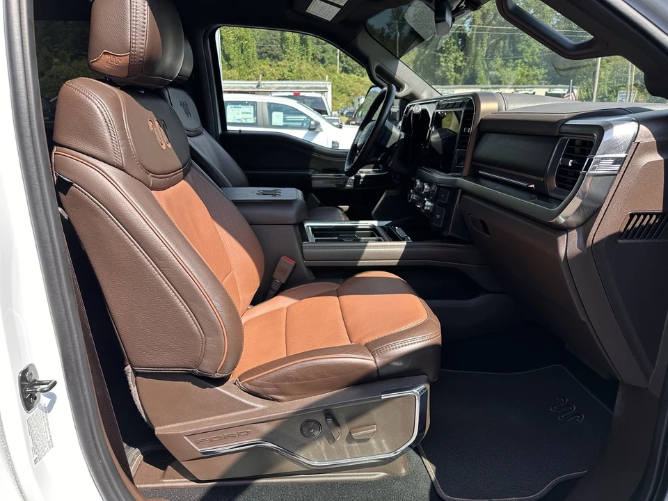 2024 Ford Super Duty 5th Gen - Image 16 of 21