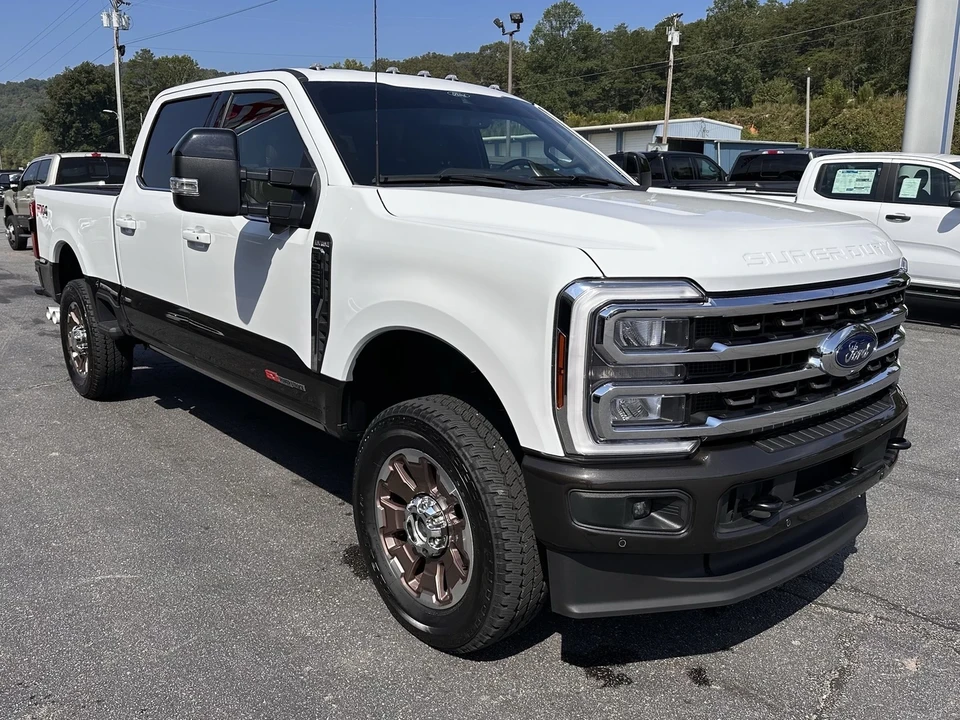 2024 Ford Super Duty 5th Gen - Image 4 of 21