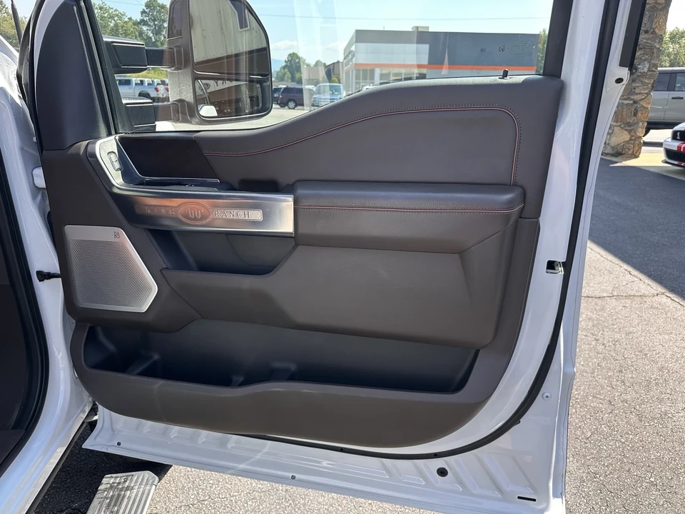2024 Ford Super Duty 5th Gen - Image 15 of 21