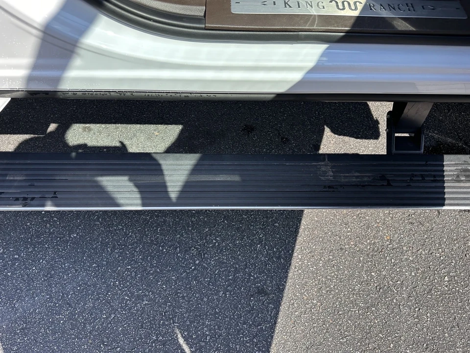 2024 Ford Super Duty 5th Gen - Image 17 of 21